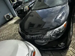 Toyota Camry SE Sedan ta 2013