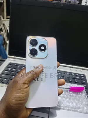 Tecno Spark 20 128GB White