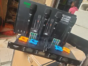 Shure UR6008 4-Channel UHF Wireless Microphone System