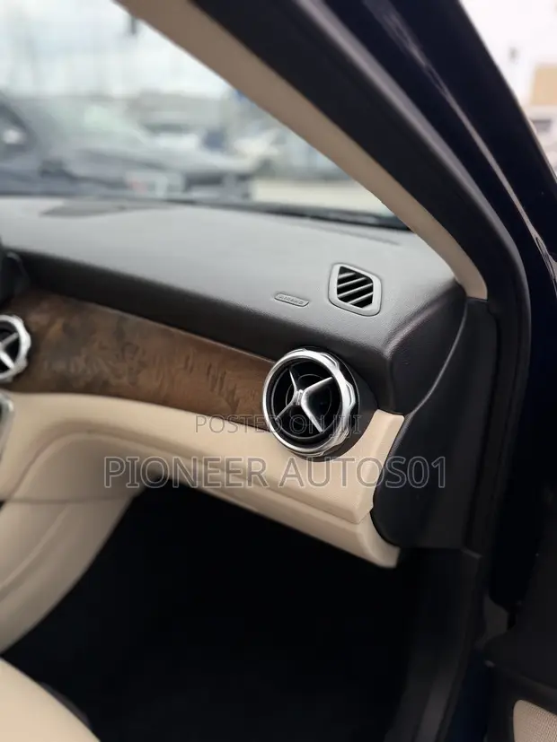 Mercedes-Benz GLA 250 2018 Blue - 1