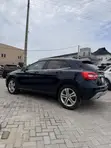 Mercedes-Benz GLA 250 2018 Blue - 3