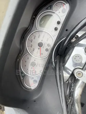 Yamaha Majesty 2004 Scooter - Fari