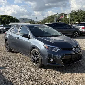 2014 Toyota Corolla S Sedan - Kai Tsaye Daga Belgium