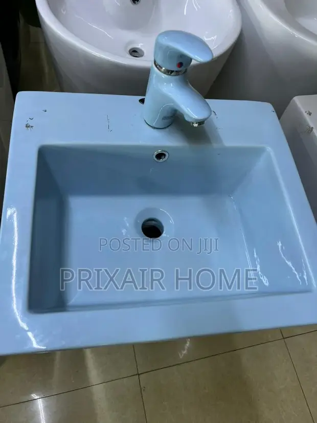 Free Standing Basin - Ceramic Pedestal - 1