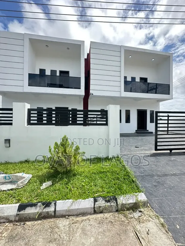 4 Bedroom Duplex for Sale in Ajah - 1