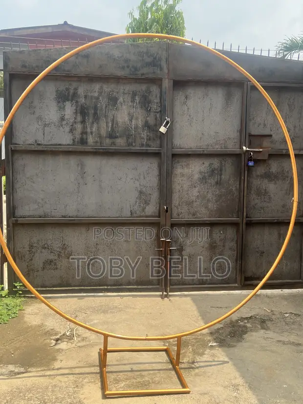 Round Arc for Rent - 1