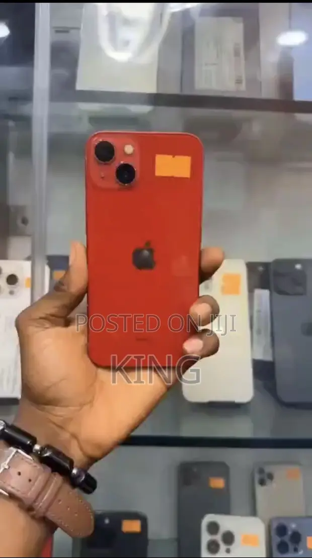 Apple iPhone 13 128GB Red - 1