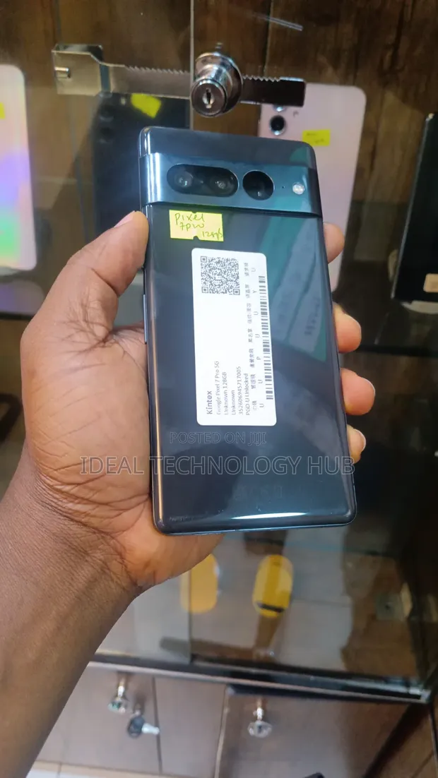 Google Pixel 7 Pro 128GB Black - 1