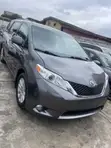 2016 Toyota Sienna XLE 7-Seater Auto Access Seat - 1
