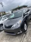 2016 Toyota Sienna XLE 7-Seater Auto Access Seat - 2