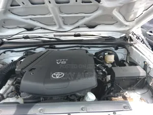 Toyota Tacoma 2008 White