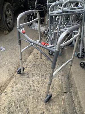 Neat Foreign Used High Quality Walking Frame