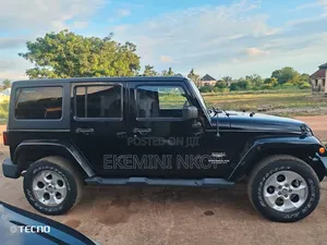 2014 Jeep Wrangler Unlimited Sahara 4dr SUV 4WD