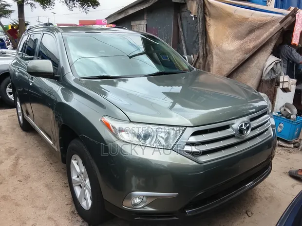 Toyota Highlander 2012 Kore - 1