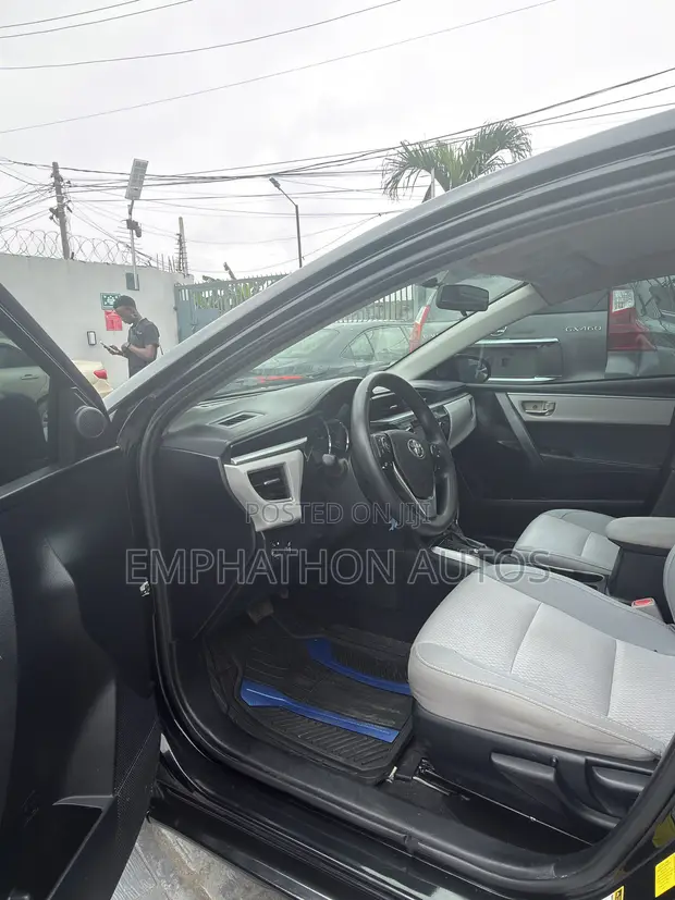 2015 Toyota Corolla - Black - 1