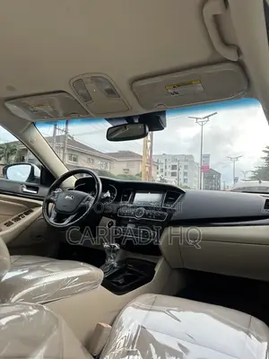 2013 Kia Cadenza White