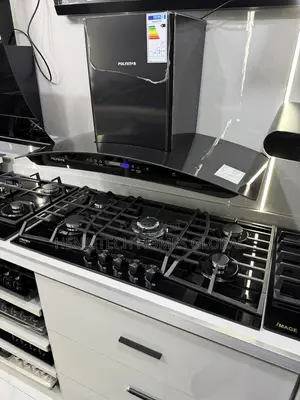 Polystar 90cm Curved Extractor & Phima 90cm Gas Burner