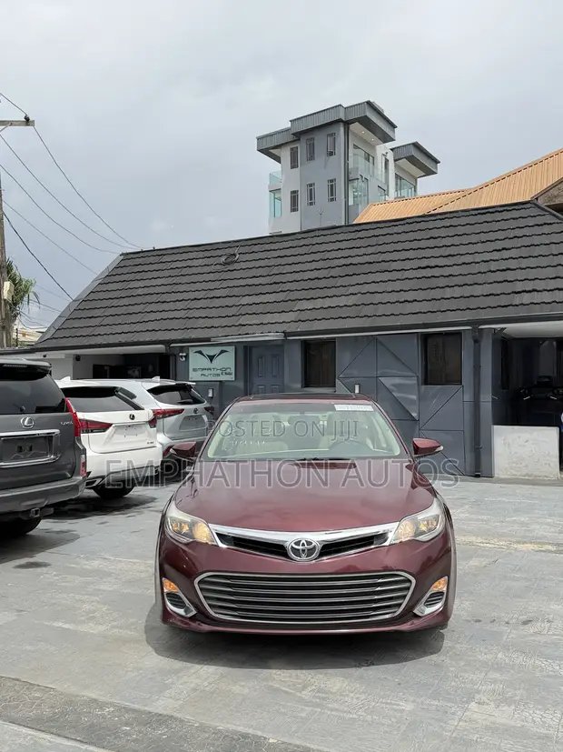 2014 Toyota Avalon XLE Burgundy - 1