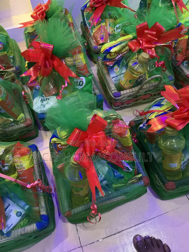 Luxury Gift Hampers daga Floves Creatives - 1