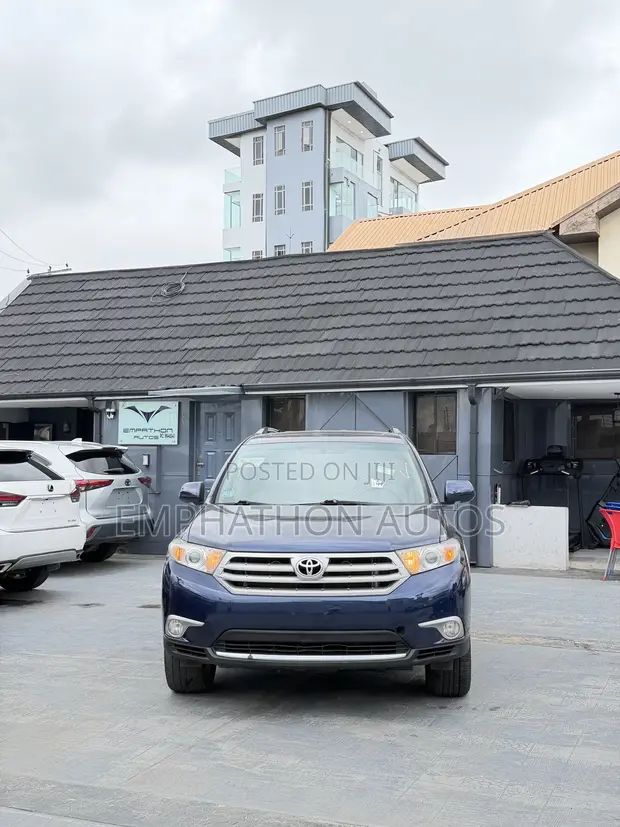 Toyota Highlander 2012 Blue - 1