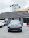 Toyota Highlander 2012 Blue - 1
