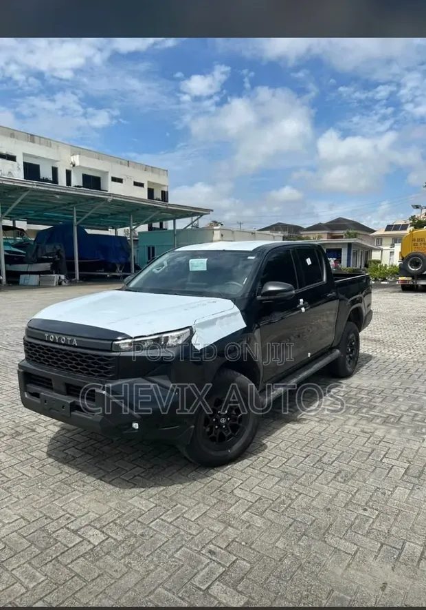 Sabon Toyota Hilux 2026 Baki - 1