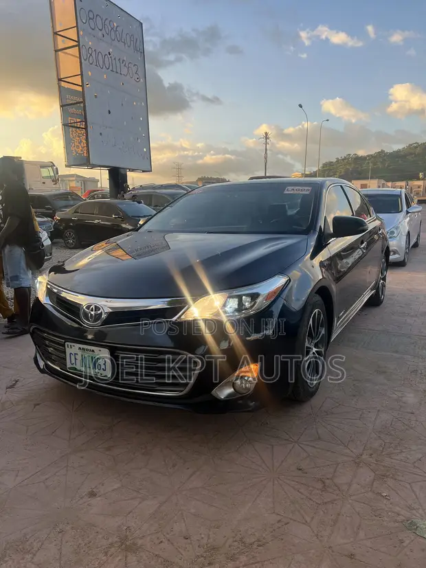 Toyota Avalon 2015 Black - 1