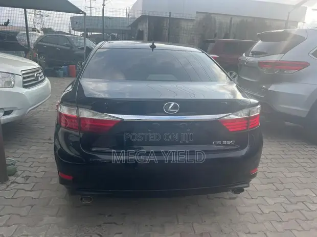 Lexus ES 350 FWD 2013 Black - 1