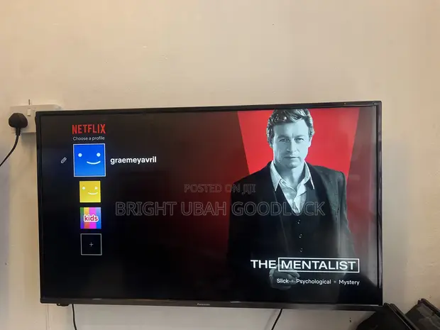 Panasonic 43" Full HD Smart TV - London Used - 1