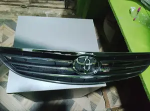 Sabon Gaban Toyota Camry 2005