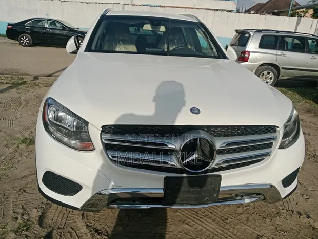 Mercedes-Benz GLC300 4Matic 2016 - 1