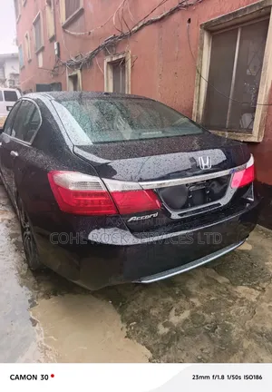 Honda Accord 2013 (An Inganta zuwa 2017)