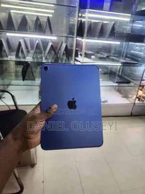Apple iPad (2025) 128GB Blue