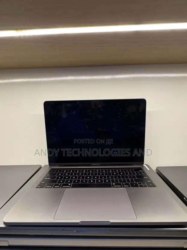 Apple MacBook Pro 2019 8GB Intel Core i5 128GB SSD - 1