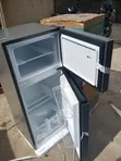 Hisense REF 172DR Firamare Mai Kofofi Biyu - 1
