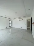 Gidan Sauyi 3 Bedroom Don Siyarwa a Omole Phase 1 - 2