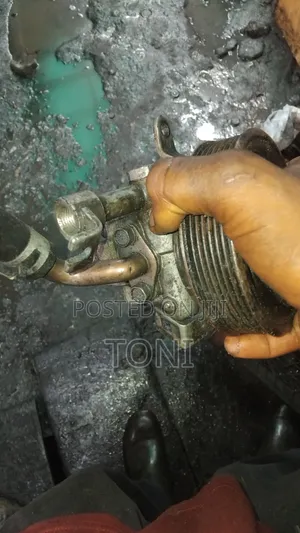 Used Power Steering Pump for Nissan 4.0 Pathfinder (2005)