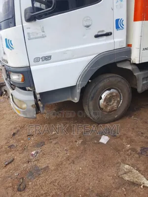 Mercedes-Benz Atego Truck Mai Amfani (2009)