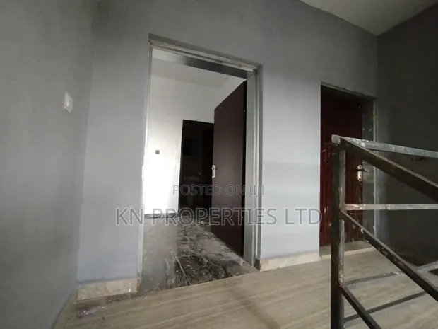 3 Bedroom Block of Flats don haya a Kaura - 1