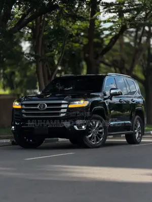 Toyota Land Cruiser LC300 VXR Twin Turbo 2024