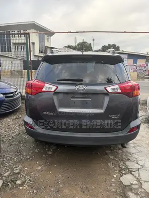 Toyota RAV4 Limited 2015 Gray