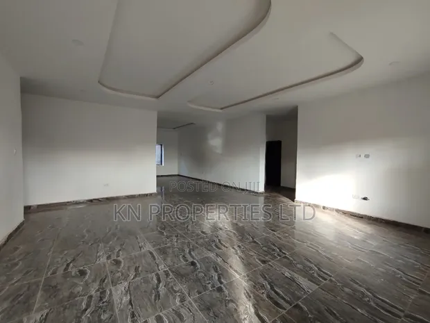 3 Bedroom Block of Flats for Rent in Kaura - 1