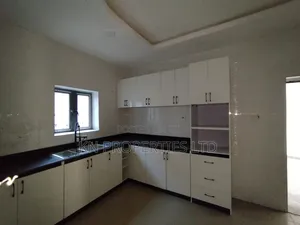 3 Bedroom Block of Flats for Rent in Kaura