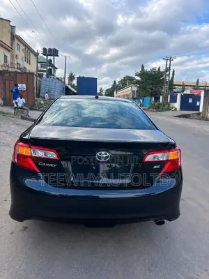 2014 Toyota Camry SE 2.5L Petrol Sedan