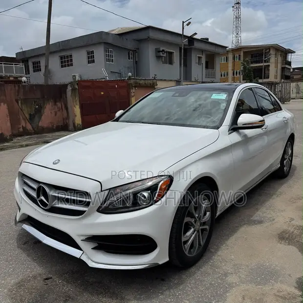 2016 Mercedes-Benz C300 Luxury 4Matic Sedan AWD Fari - 1