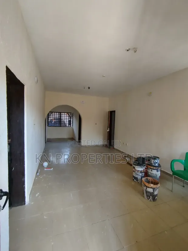 3 Bedroom Block of Flats for Rent in Area 1 - 1