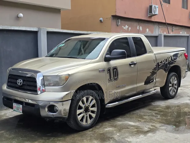 Toyota Tundra Double Cab 2008 Brown - 1