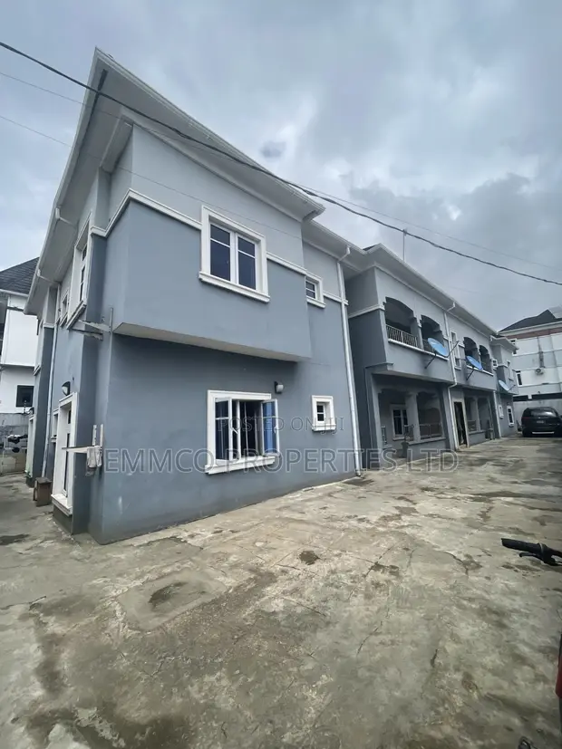 3 Bedroom Apartment for Rent in Ikota GRA - 1