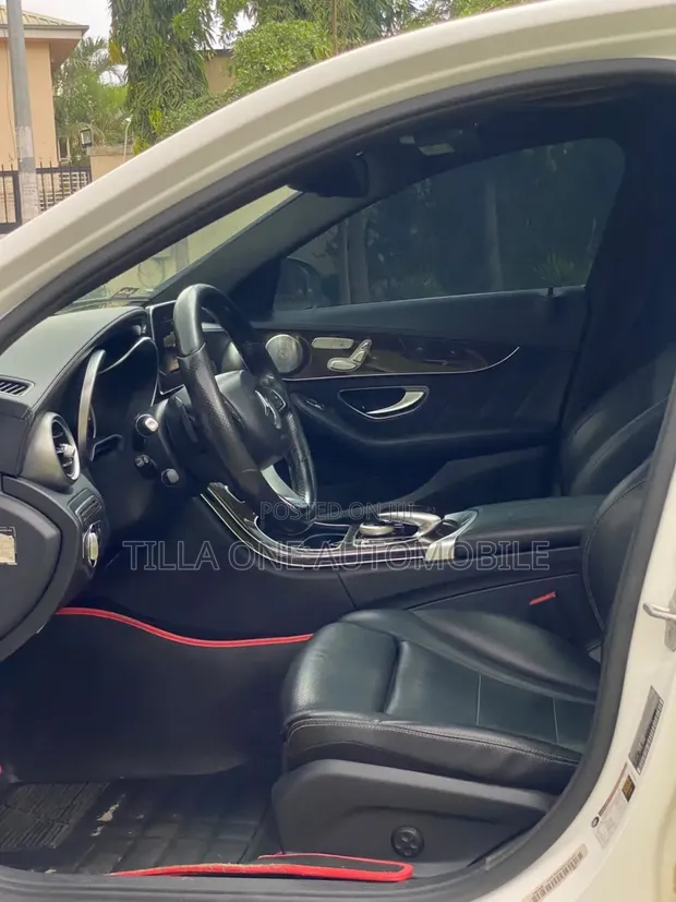 2016 Mercedes-Benz C300 Luxury 4Matic Sedan - 1