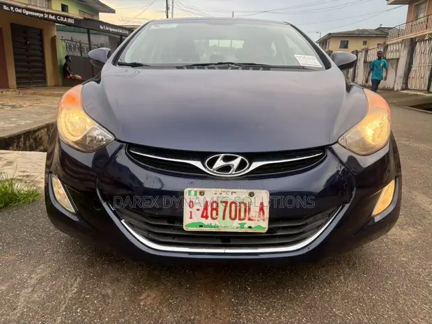 2013 Hyundai Elantra GLS Sedan - Ba Hatsari Ba, An Shigo Da Ita Daga Ƙasashen Waje - 1
